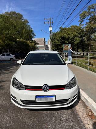 VOLKSWAGEN GOLF 1.4 TSI COMFORTLINE 16V GASOLINA 4P AUTOMÁTICO VOLKSWAGEN GOLF 1.4 TSI COMFORTLINE 16V GASOLINA 4P AUTOMÁTICO